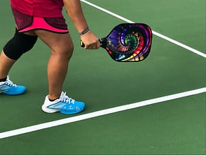 carbon fiber vs graphite pickleball paddles